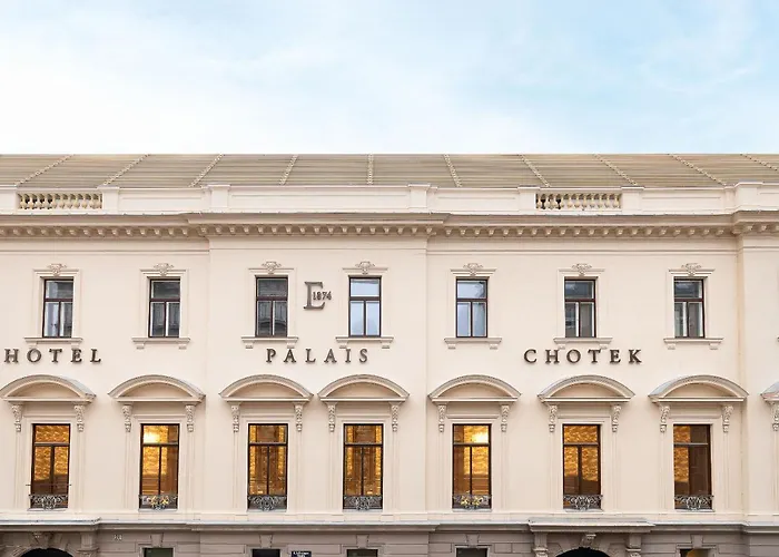Ξενοδοχείο Est Palais Chotek New Opening 4*