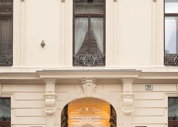 Ξενοδοχείο Est Palais Chotek New Opening