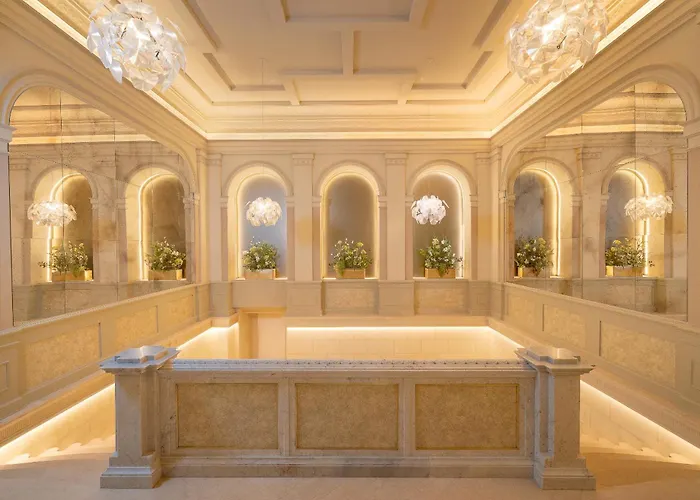 Est Palais Chotek New Opening Ξενοδοχείο