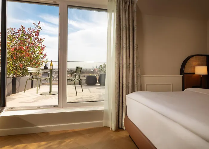 Est Palais Chotek New Opening 4*