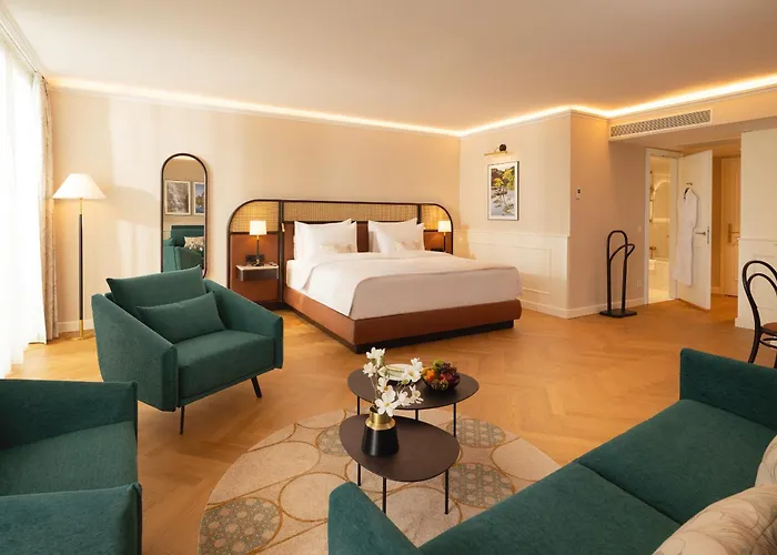 Est Palais Chotek New Opening فندق 4*