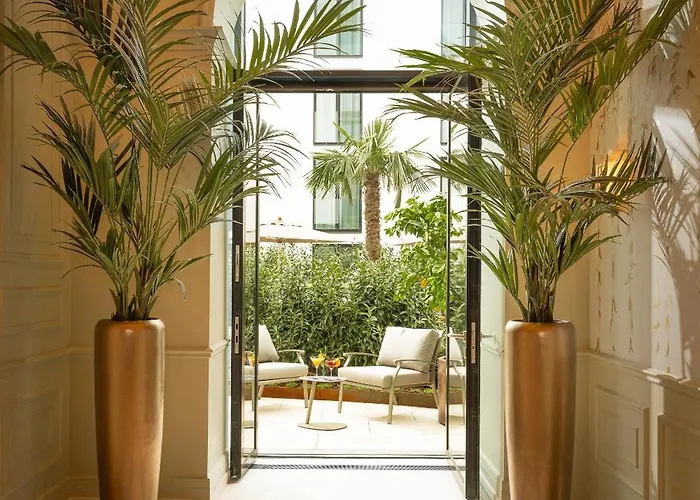 Est Palais Chotek New Opening Ξενοδοχείο 4*
